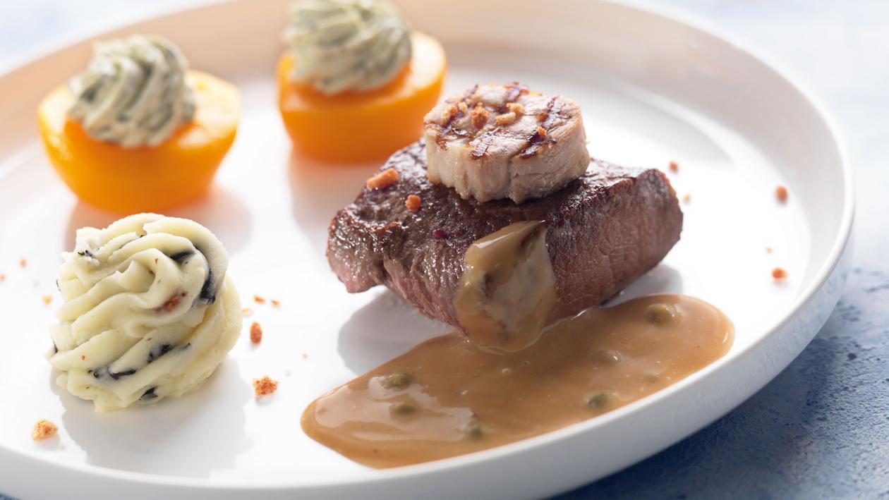 Steak de sanglier et lard avec sauce au poivre sauvage – Recette Steak de sanglier et lard avec sauce au poivre sauvage – Recette