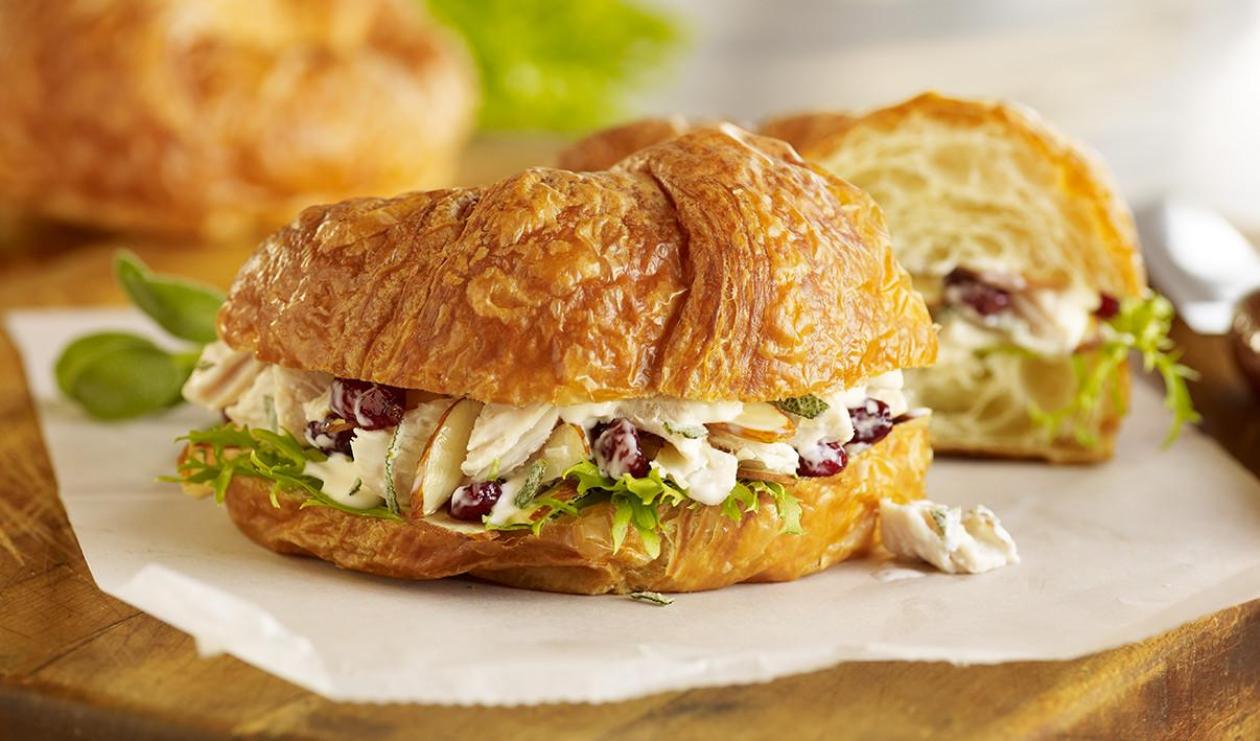 Croissant champion à la salade de poulet – recette Croissant champion à la salade de poulet – recette
