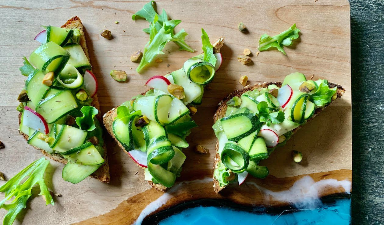Green Superfood Avocado Toast – recette Green Superfood Avocado Toast – recette