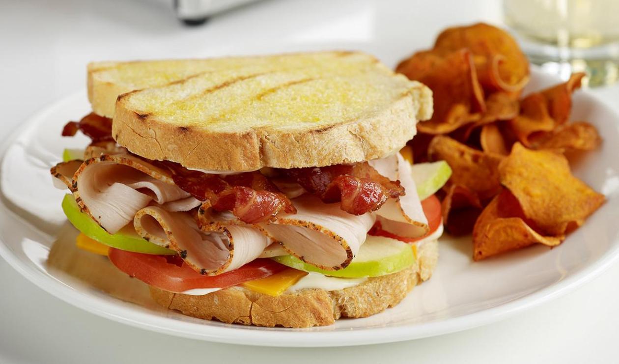 Sandwich vedette à la dinde et aux pommes – recette Sandwich vedette à la dinde et aux pommes – recette