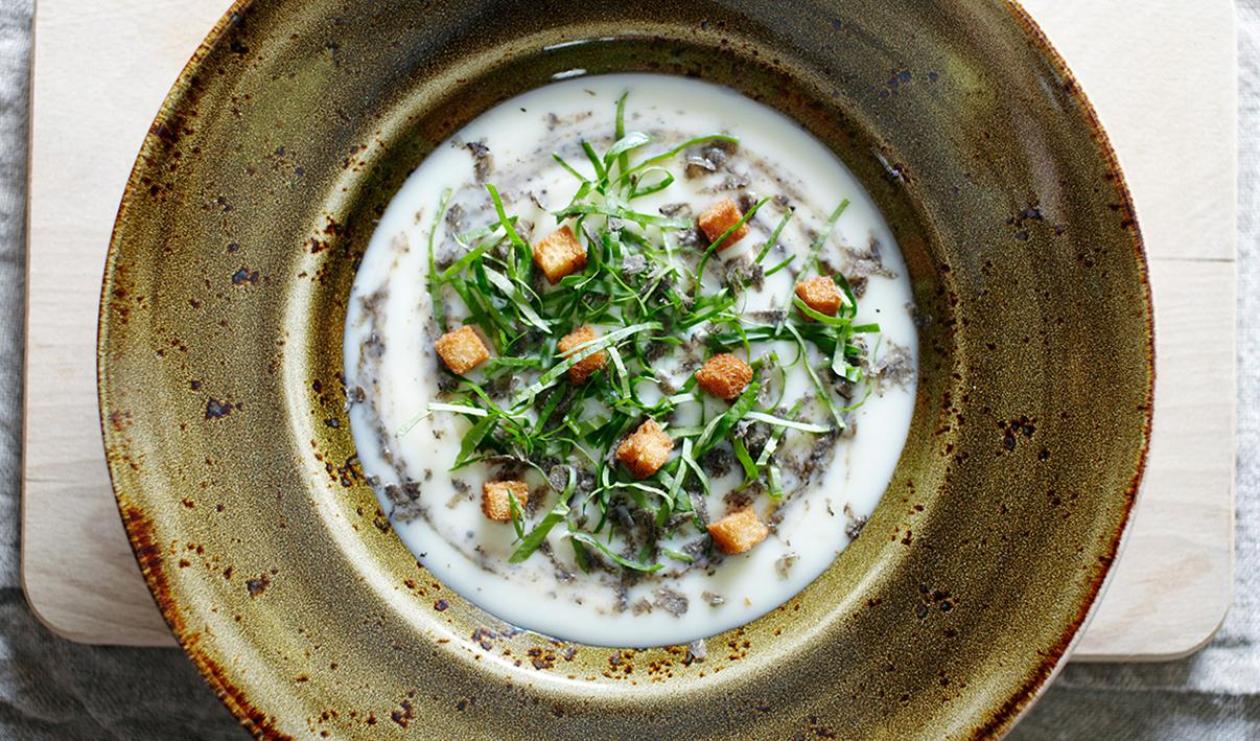 Soupe aux légumes oubliés avec cresson et truffes – recette Soupe aux légumes oubliés avec cresson et truffes – recette