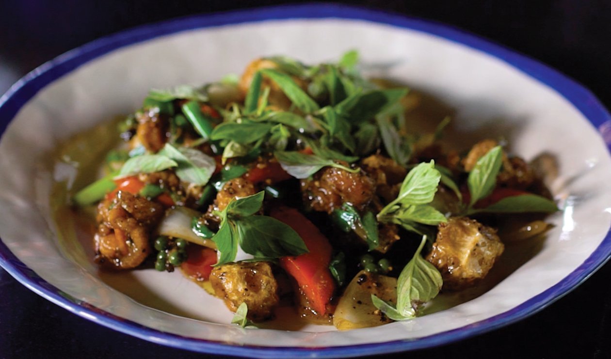 Wok Fried Crispy Pork Skin with Black Pepper Sauce – recette Wok Fried Crispy Pork Skin with Black Pepper Sauce – recette