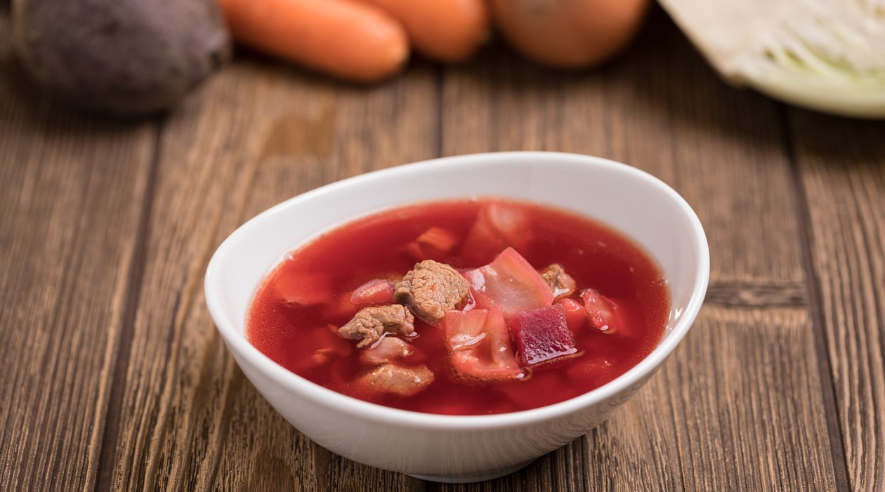 Céklás sertésraguleves (felnőtt, allergénmentes alappal) Céklás sertésraguleves (felnőtt, allergénmentes alappal)