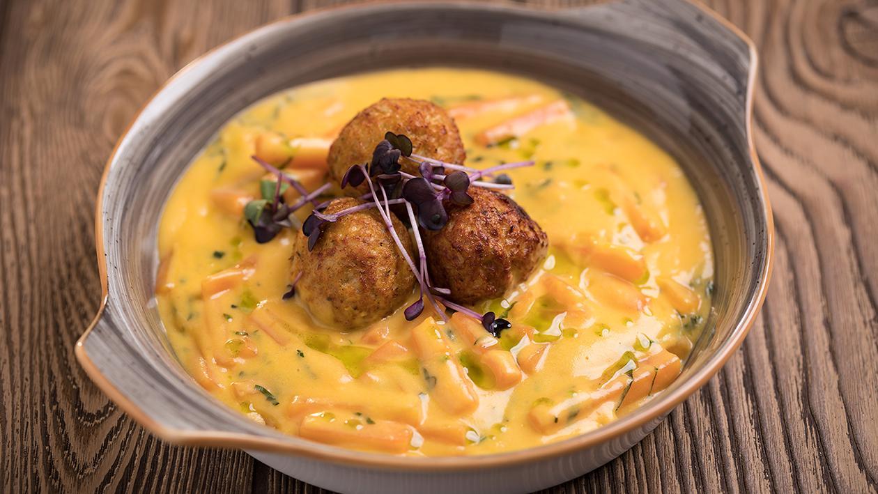 Sárgarépa főzelék, curry-s szárnyasgombócokkal Sárgarépa főzelék, curry-s szárnyasgombócokkal