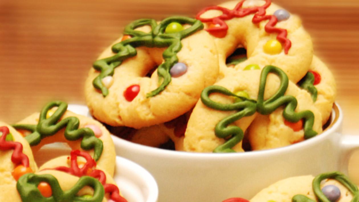 Christmas Wreath Cookies Christmas Wreath Cookies