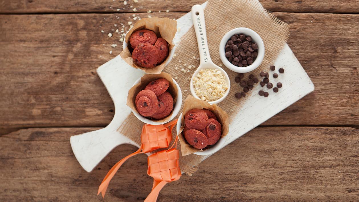 Red Velvet Cookies Red Velvet Cookies