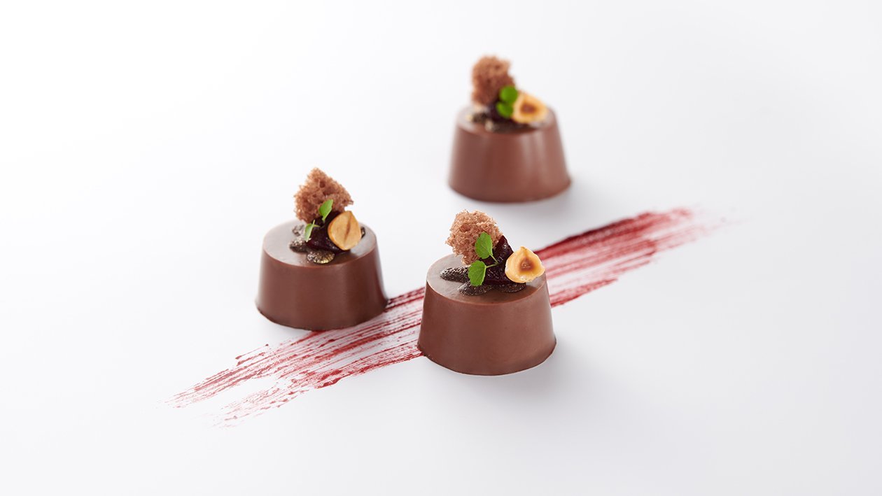 Bonnet al cioccolato, rum e nocciole – Ricetta Bonnet al cioccolato, rum e nocciole – Ricetta