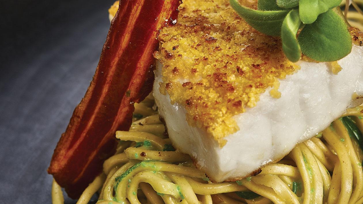 Branzino in crosta di patate e corn flakes su noodles alla carbonara di wasabi – Ricetta Branzino in crosta di patate e corn flakes su noodles alla carbonara di wasabi – Ricetta