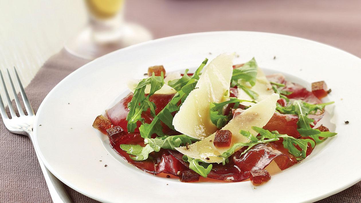 Bresaola con gelatina di balsamico e vinaigrette di basilico – Ricetta Bresaola con gelatina di balsamico e vinaigrette di basilico – Ricetta