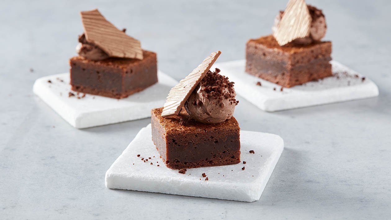 brownie alla patata dolce e mousse al cioccolato aromatizzata allo zenzero – Ricetta brownie alla patata dolce e mousse al cioccolato aromatizzata allo zenzero – Ricetta