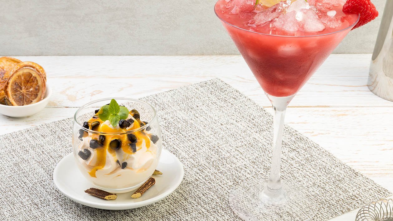 Daiquiri frozen al lampone con mousse al mango e liquirizia – Ricetta Daiquiri frozen al lampone con mousse al mango e liquirizia – Ricetta