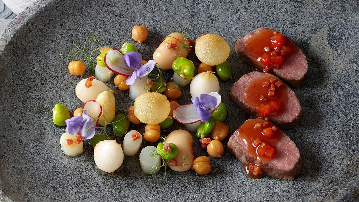 Filetto di agnello leggermente affumicato con chorizo e paprika – Ricetta Filetto di agnello leggermente affumicato con chorizo e paprika – Ricetta