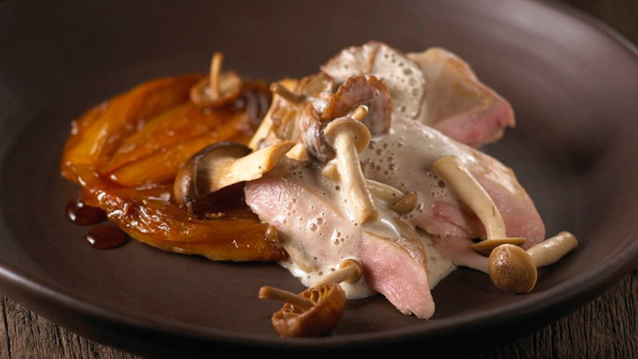 filetto di fagiano con "tarte tatin" di cicoria e funghi – Ricetta filetto di fagiano con "tarte tatin" di cicoria e funghi – Ricetta