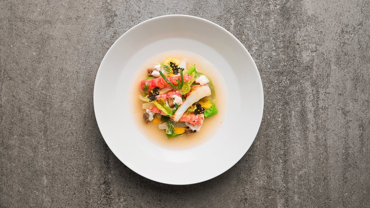Insalata tiepida di gamberi rossi e seppie grigliate al profumo di basilico con salsa al passion fruit – Ricetta Insalata tiepida di gamberi rossi e seppie grigliate al profumo di basilico con salsa al passion fruit – Ricetta
