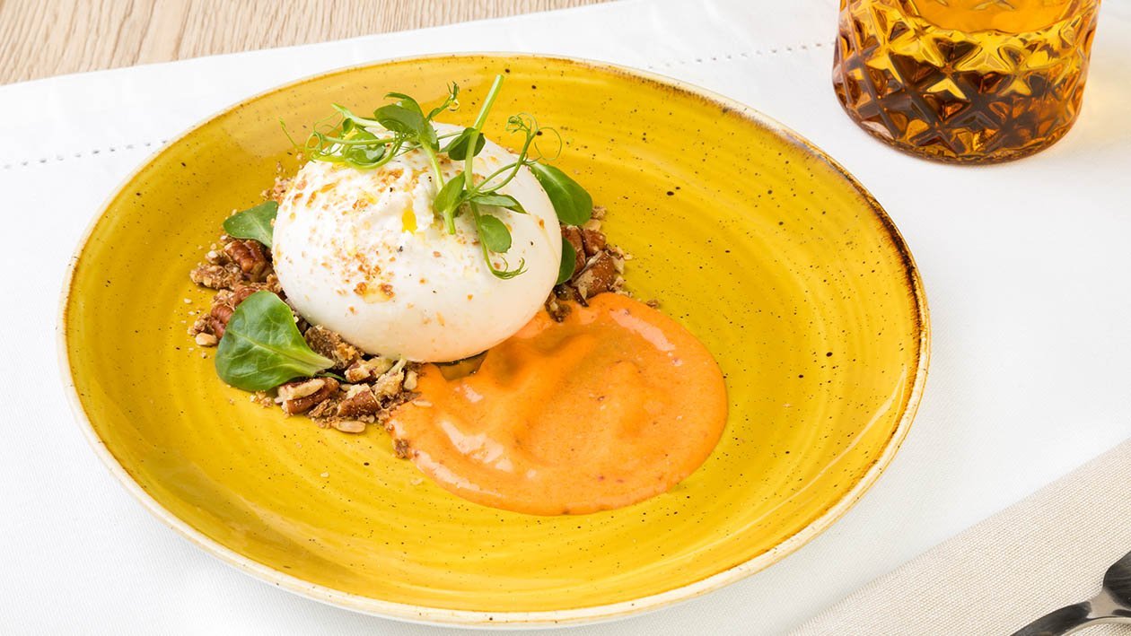 Insalatina di valeriana, burrata, Thousand Island dressing e crumble alle noci – Ricetta Insalatina di valeriana, burrata, Thousand Island dressing e crumble alle noci – Ricetta