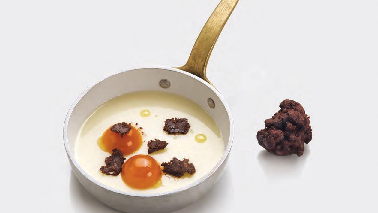 N-uovo al tartufo: Biancomangiare alla mandorla, gelatina di mango e fico d'India, streusel di cioccolato – Ricetta N-uovo al tartufo: Biancomangiare alla mandorla, gelatina di mango e fico d'India, streusel di cioccolato – Ricetta