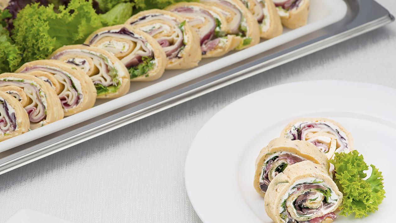 OMELETTE ARROTOLATE IN 3 VARIANTI (Prosciutto e formaggio – salsiccia e funghi – salame e rucola) – Ricetta OMELETTE ARROTOLATE IN 3 VARIANTI (Prosciutto e formaggio – salsiccia e funghi – salame e rucola) – Ricetta