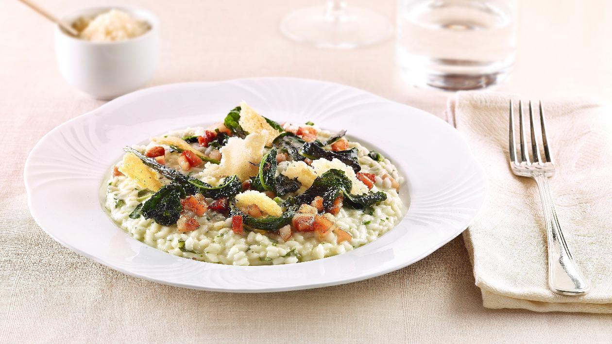 Risotto al cavolo nero e pancetta con parmigiano crispy – Ricetta Risotto al cavolo nero e pancetta con parmigiano crispy – Ricetta