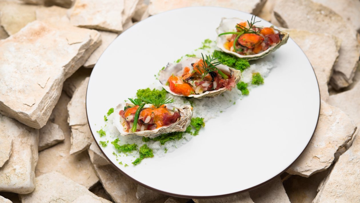 #Risotto allo scoglio Riso rosso selvatico allo scoglio servito con olio al prezzemolo piccante – Ricetta #Risotto allo scoglio Riso rosso selvatico allo scoglio servito con olio al prezzemolo piccante – Ricetta