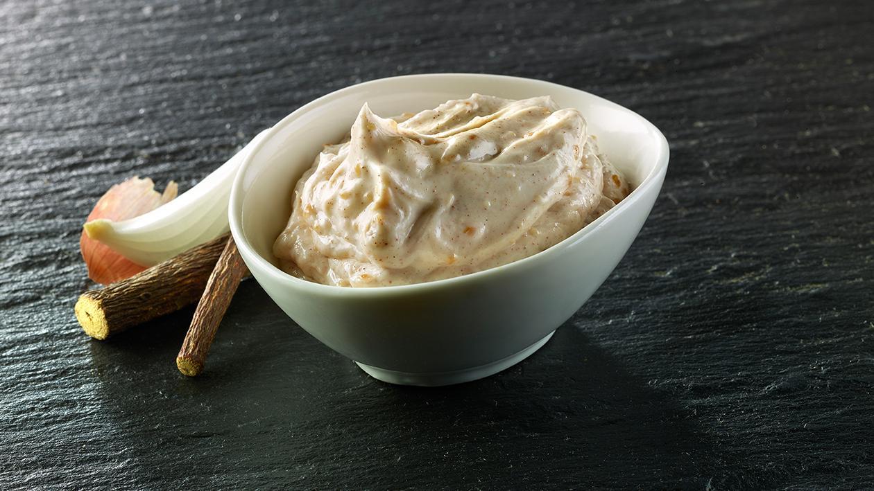 Salsa maionese, liquirizia e cipolla rosolata – Ricetta Salsa maionese, liquirizia e cipolla rosolata – Ricetta