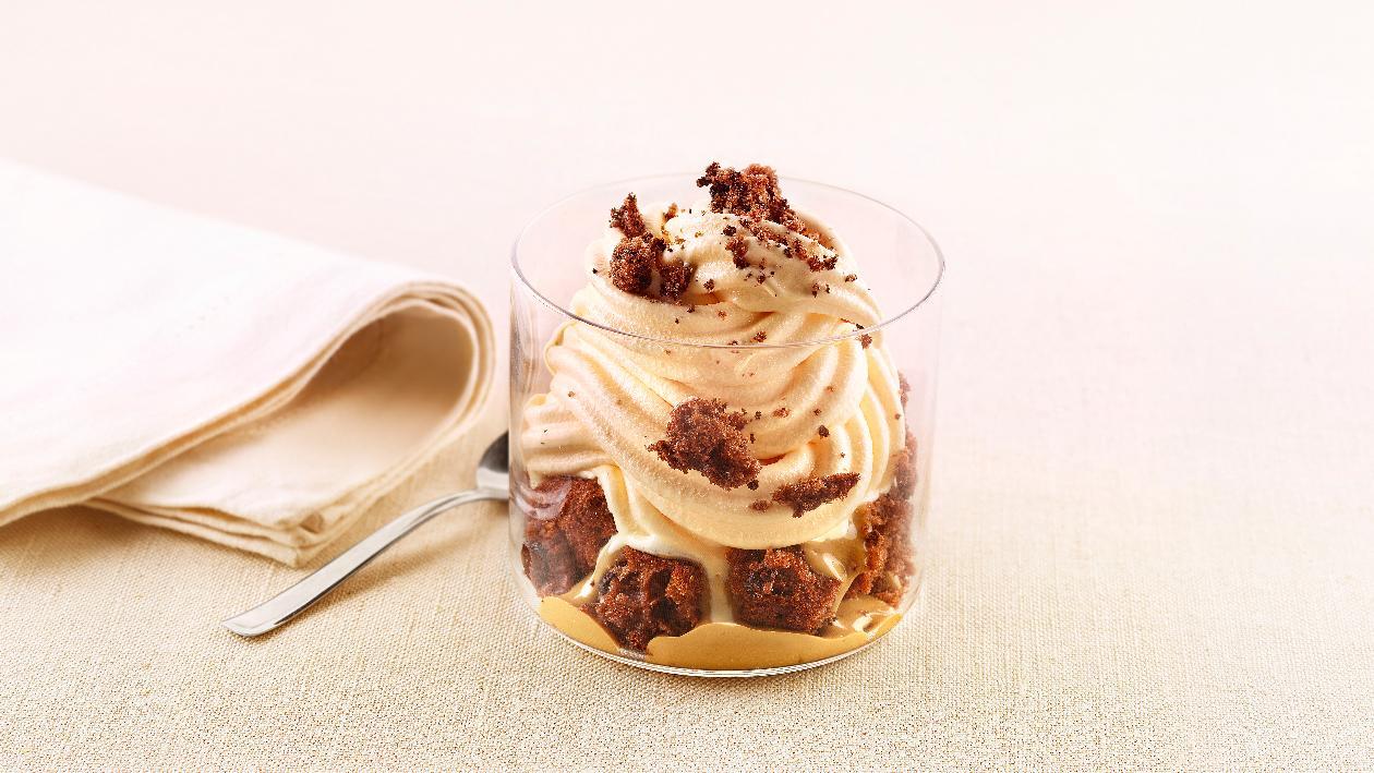 Soffice al cacao con crema al caffè e semifreddo allo zabaione – Ricetta Soffice al cacao con crema al caffè e semifreddo allo zabaione – Ricetta