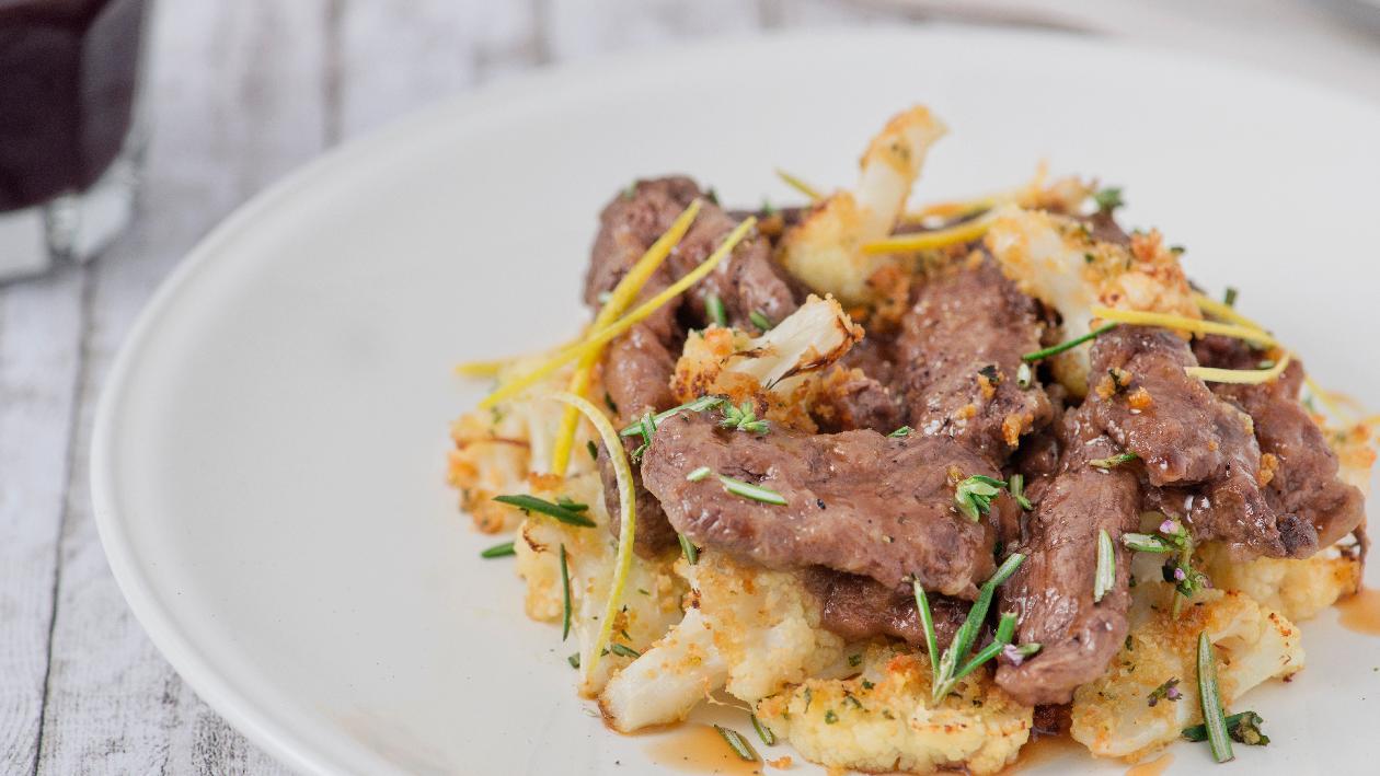 Straccetti di cavallino al limone con cavolfiori gratin – Ricetta Straccetti di cavallino al limone con cavolfiori gratin – Ricetta