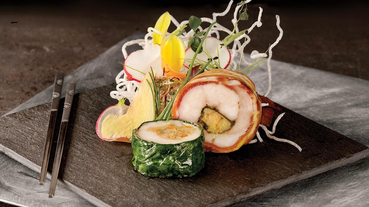 Sushi di pancetta di maialino con salsa BBQ – Ricetta Sushi di pancetta di maialino con salsa BBQ – Ricetta