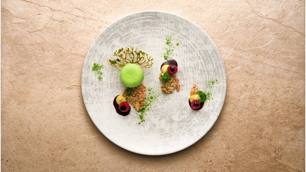 Tirami-tè crema al tiramisù al tè verde, lamponi e crumble allo zucchero di canna e cannella – Ricetta Tirami-tè crema al tiramisù al tè verde, lamponi e crumble allo zucchero di canna e cannella – Ricetta