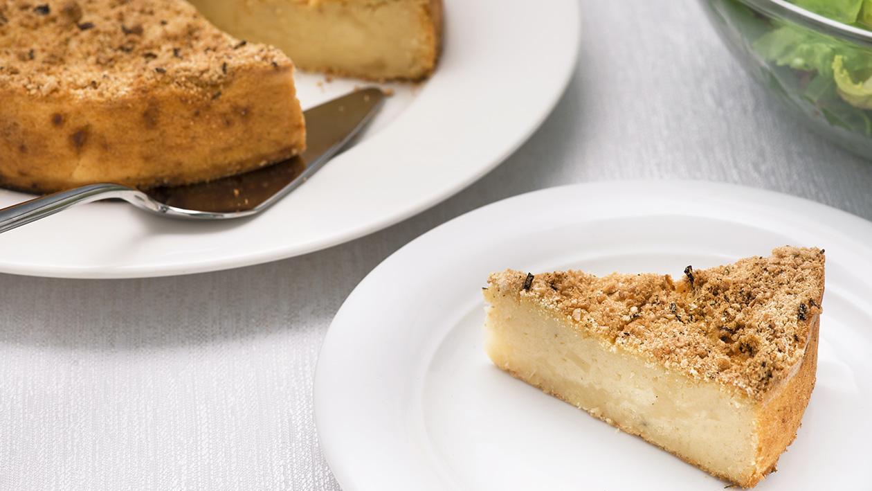 Torta di patate, cipolla e formaggio filante – Ricetta Torta di patate, cipolla e formaggio filante – Ricetta