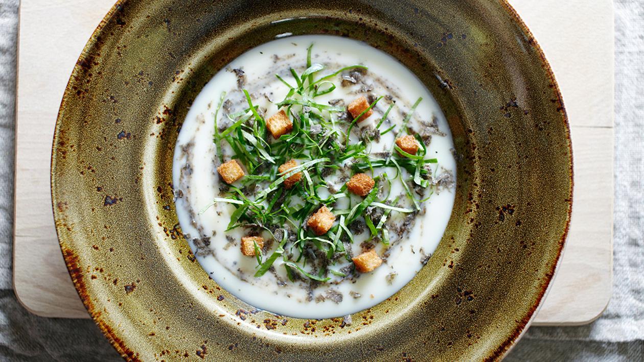 Zuppa di verdure "ritrovate" con crescione e tartufo – Ricetta Zuppa di verdure "ritrovate" con crescione e tartufo – Ricetta