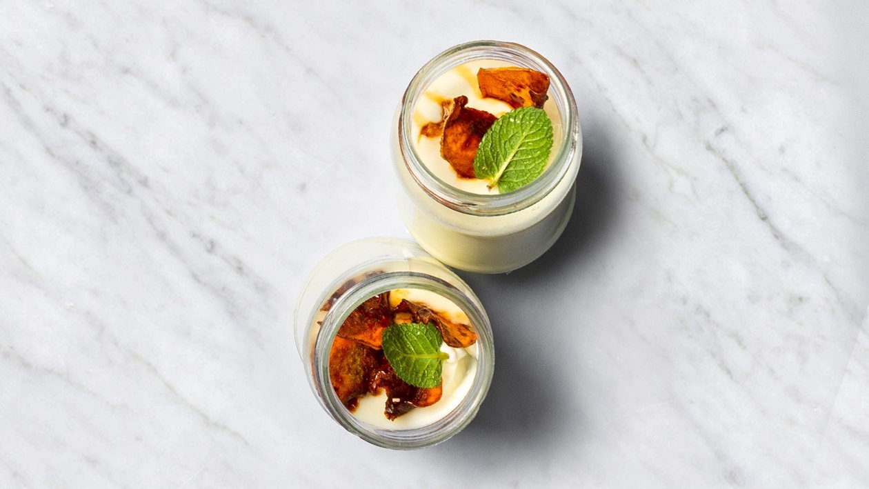 Panna cotta su karamelizuotais batatų gabalėliais – Receptas Panna cotta su karamelizuotais batatų gabalėliais – Receptas
