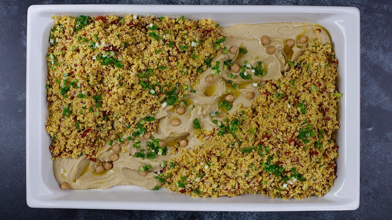 Salotos su „Bulgur“ kruopomis ir humusu – Receptas Salotos su „Bulgur“ kruopomis ir humusu – Receptas