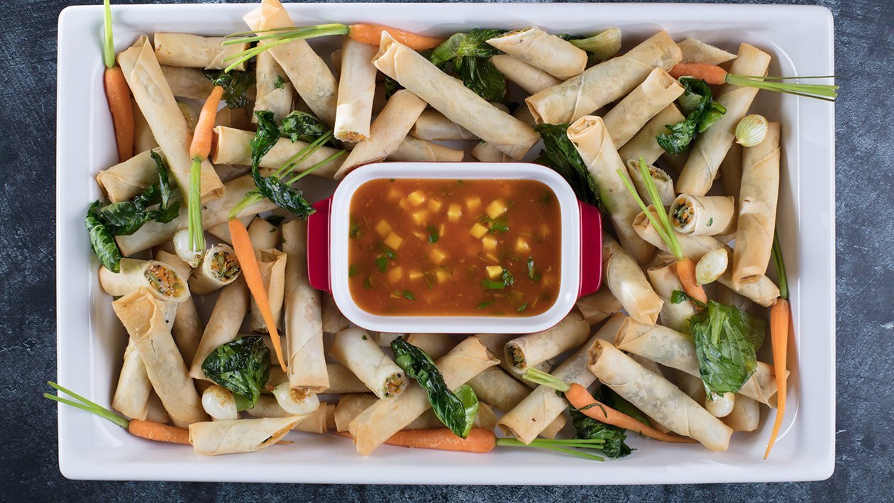 "Spring rolls“ suktinukai su daržovėmis aštriame mangų padaže – Receptas "Spring rolls“ suktinukai su daržovėmis aštriame mangų padaže – Receptas