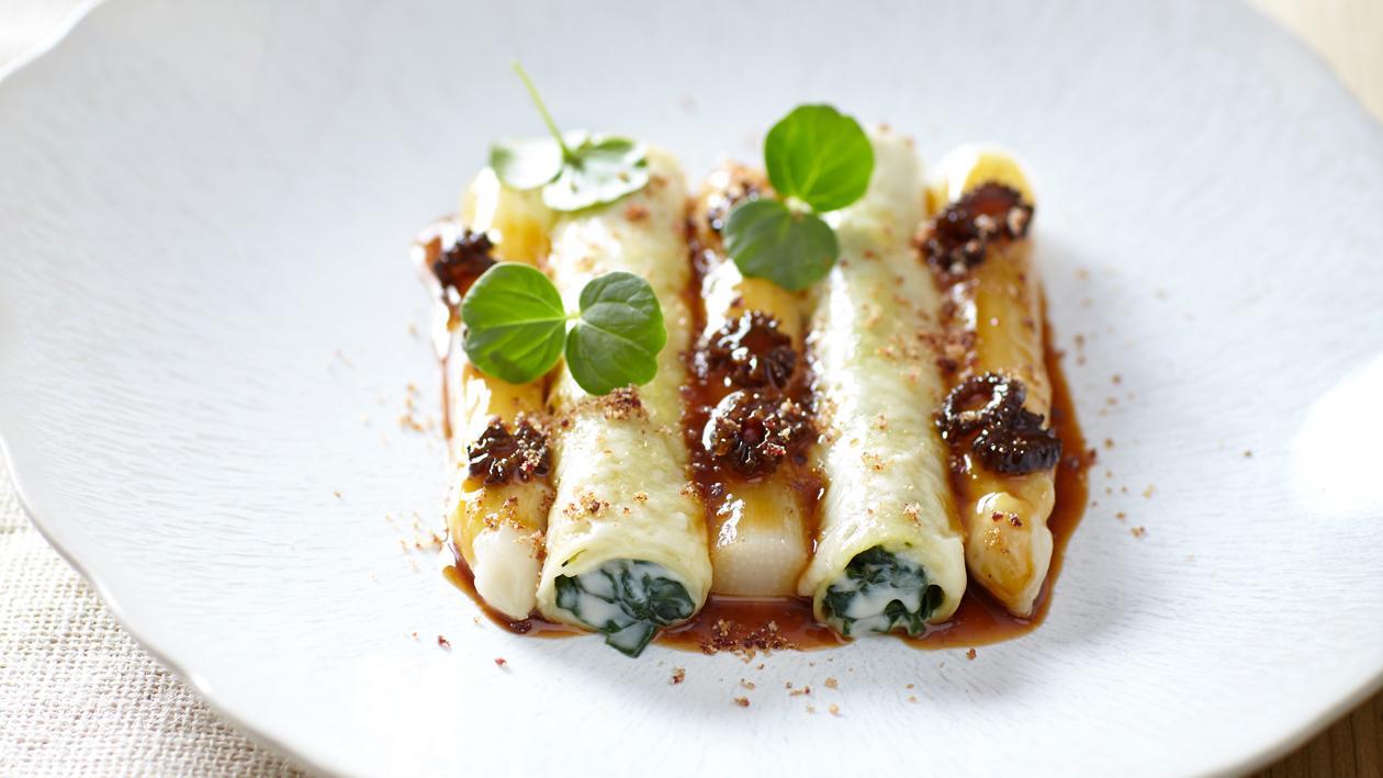 Cannelloni met asperges, spinazie en morilles Cannelloni met asperges, spinazie en morilles