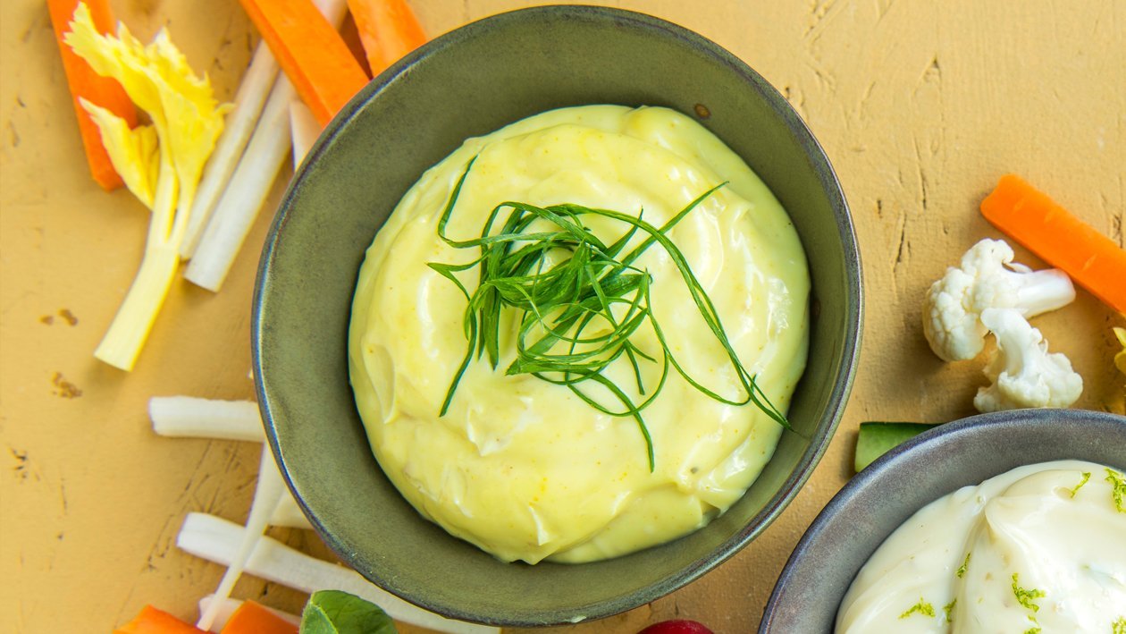 Currysaus met gefruite ui Currysaus met gefruite ui