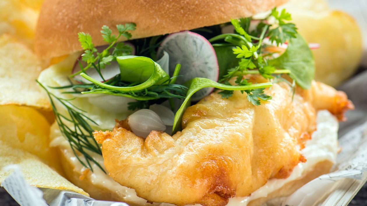 Fish and chips burger Fish and chips burger