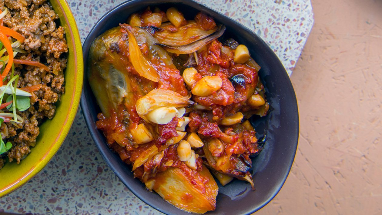 Midden-Oosterse aubergine en tomaat Midden-Oosterse aubergine en tomaat