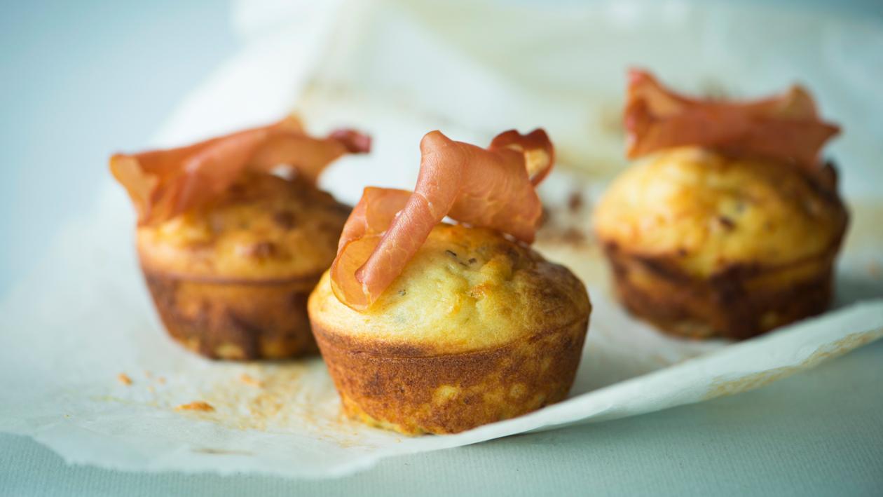 Muffin met spek, aardappel en mais Muffin met spek, aardappel en mais