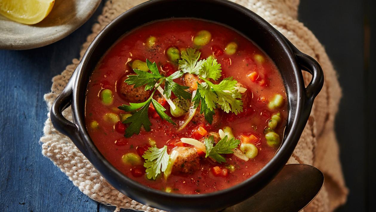 Noord-Afrikaanse tomatensoep met lamsballetjes & paprika – Recept Noord-Afrikaanse tomatensoep met lamsballetjes & paprika – Recept