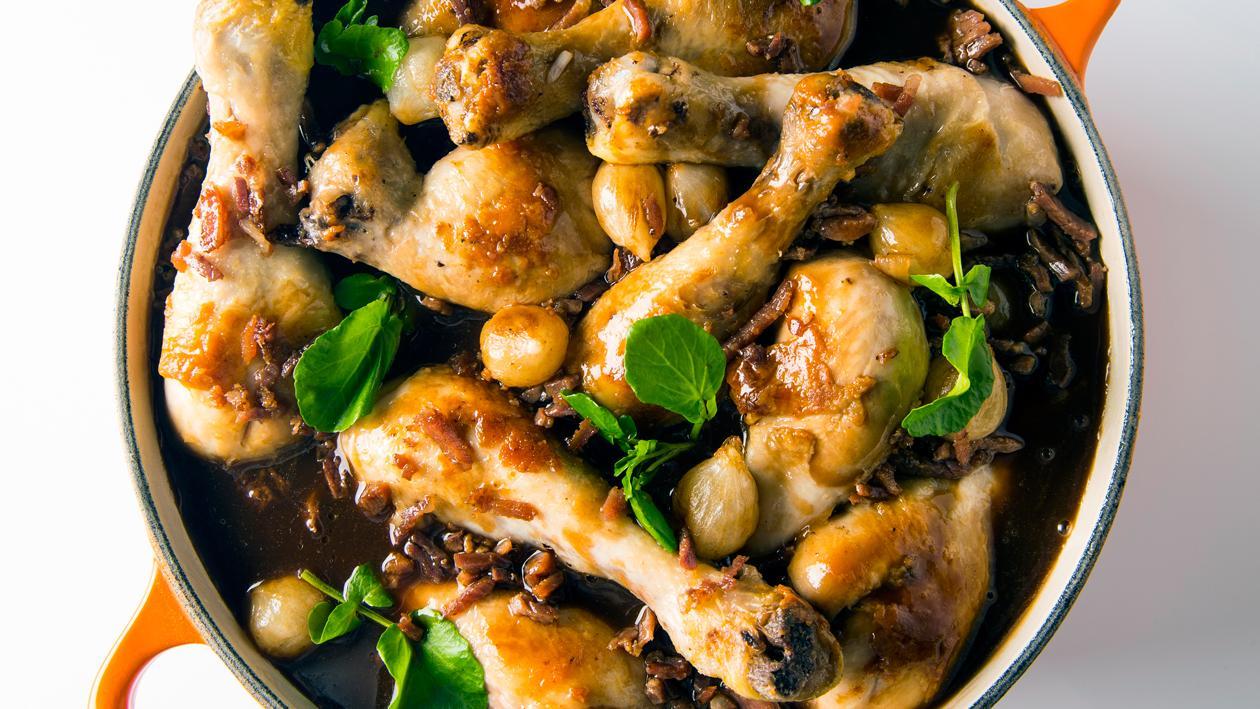 Stoofpotje van kippenbillen, Ardeense gerookte ham en bruin bier – Recept Stoofpotje van kippenbillen, Ardeense gerookte ham en bruin bier – Recept