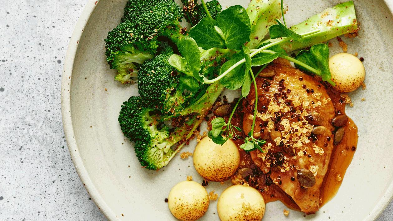Duif met polenta, broccoli, vadouvan en sinaasappel Duif met polenta, broccoli, vadouvan en sinaasappel