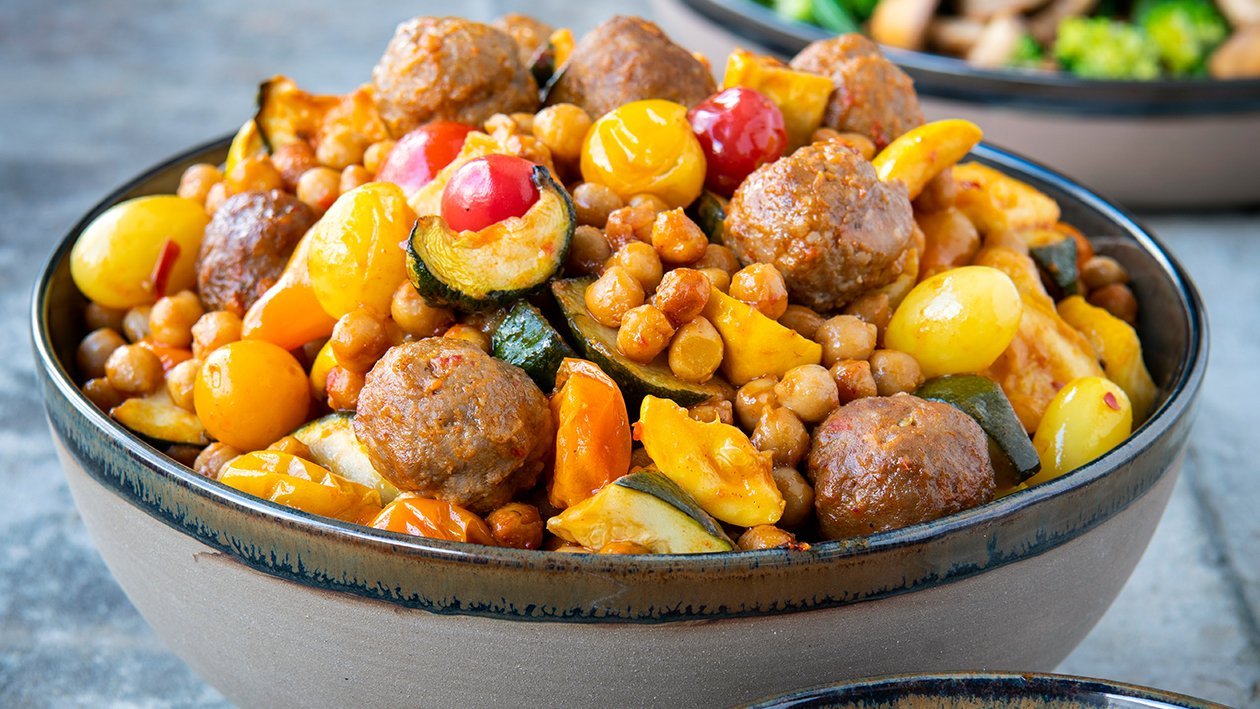 "Less meat balls" met een vinaigrette van tomaat "Less meat balls" met een vinaigrette van tomaat