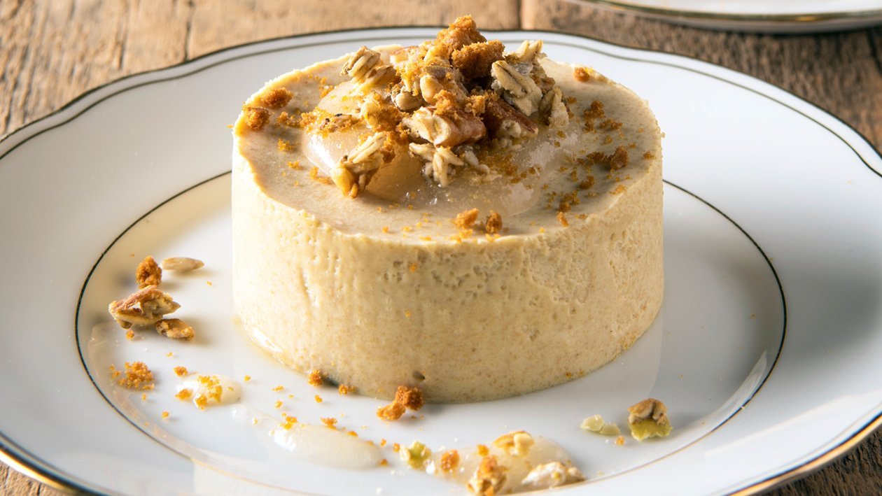 Speculoosbavarois met peren en granola Speculoosbavarois met peren en granola