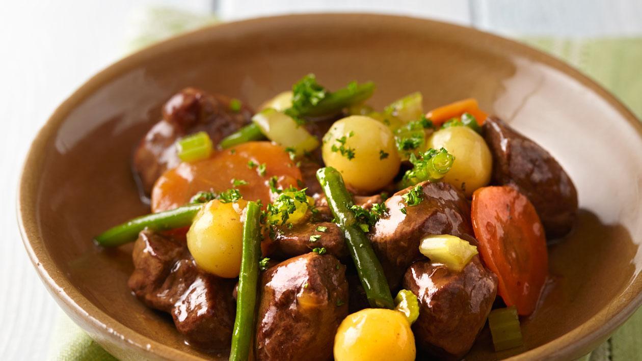 Voorjaarsragout van lam met peterselieaardappelen Voorjaarsragout van lam met peterselieaardappelen