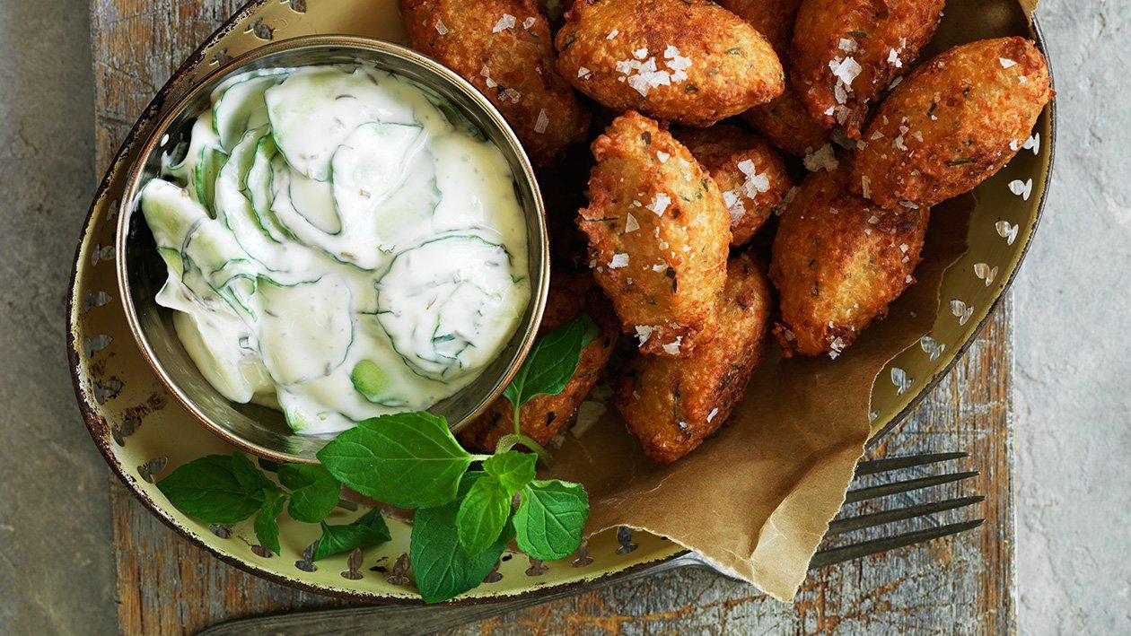 Falafel med tzatziki – Oppskrift Falafel med tzatziki – Oppskrift