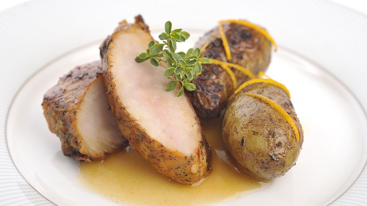 Kalkunfilet med appelsinsjy og timianpotet – Oppskrift Kalkunfilet med appelsinsjy og timianpotet – Oppskrift
