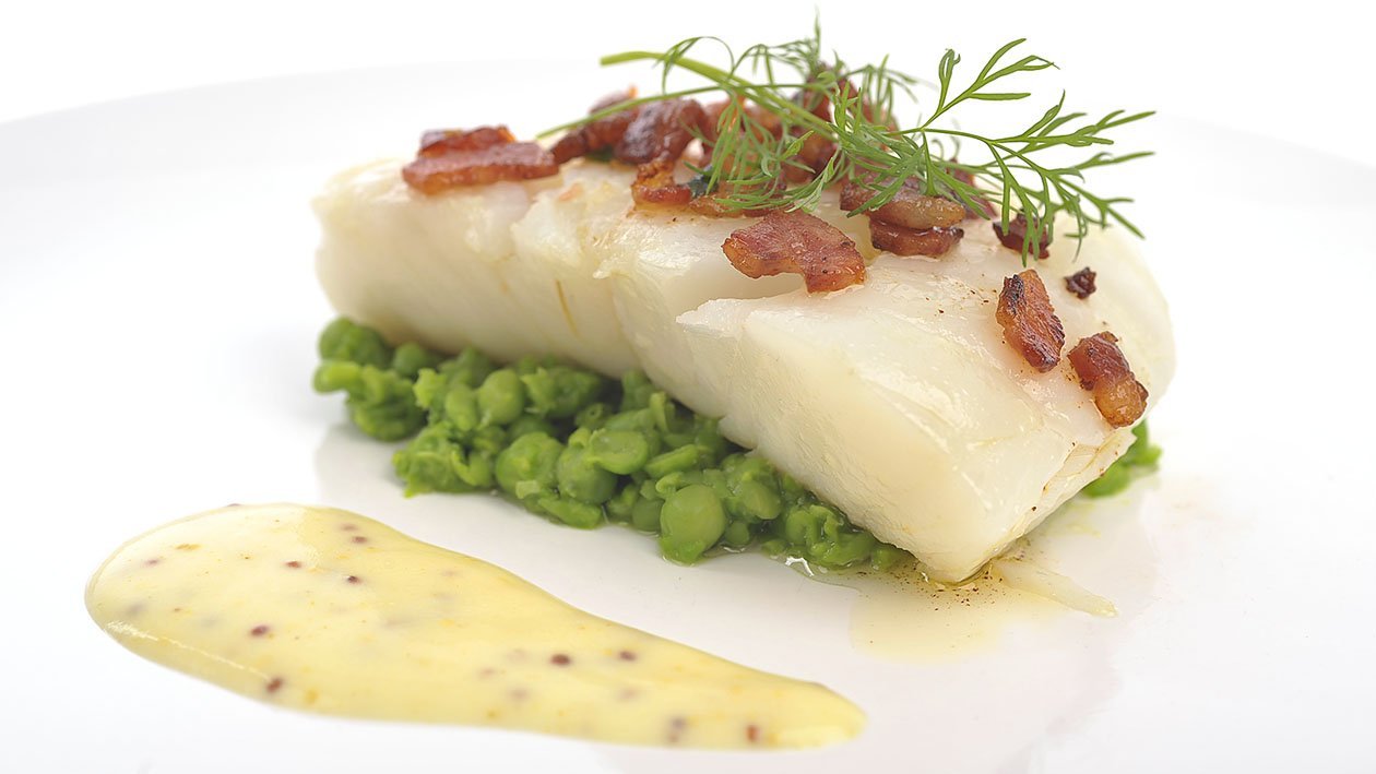 Lutefisk med varm sennepsaus – Oppskrift Lutefisk med varm sennepsaus – Oppskrift