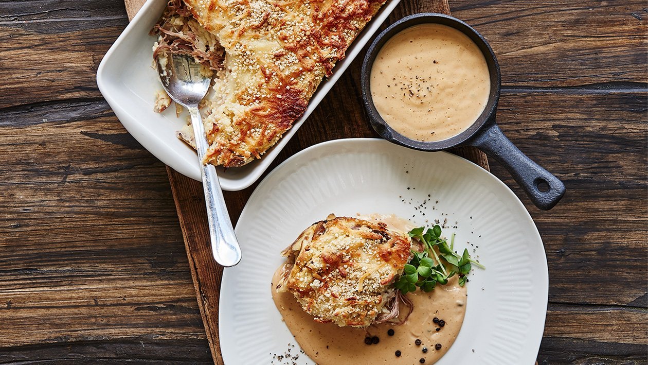 Potetgrateng med konfitert and og kremet peppersaus – Oppskrift Potetgrateng med konfitert and og kremet peppersaus – Oppskrift