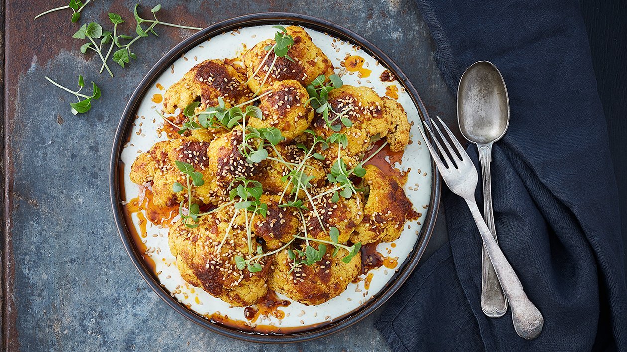 Tikka blomkål med syrlig mynteyoghurt – Oppskrift Tikka blomkål med syrlig mynteyoghurt – Oppskrift