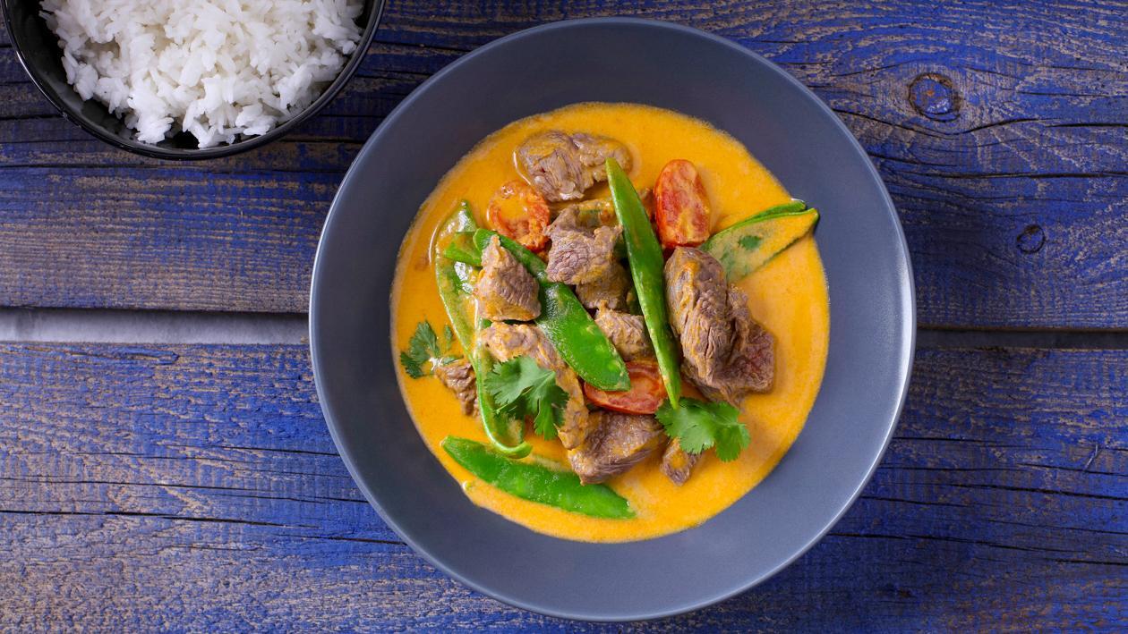 Czerwone curry z wołowiną Czerwone curry z wołowiną